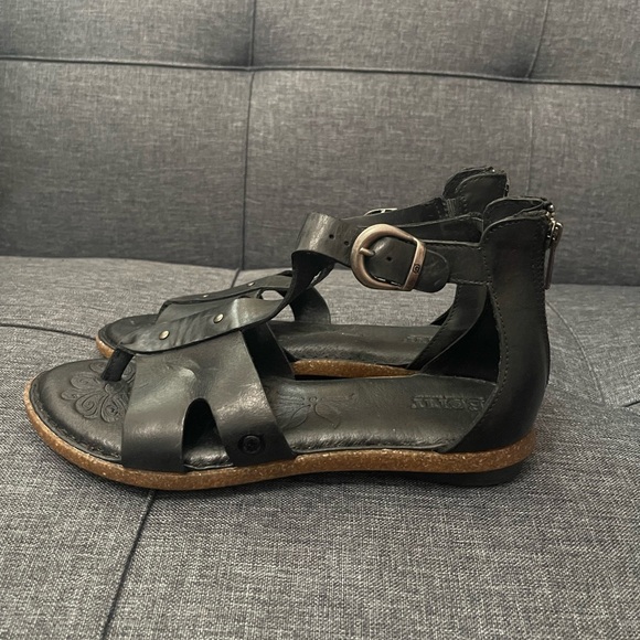 Born Shoes - Born Gladiator black sandals